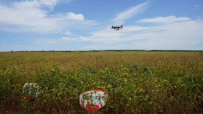 Utilisation d'un drone agricole pour l'application de produits à base de feuilles dans les cultures de soja et ses avantages pour augmenter la productivité